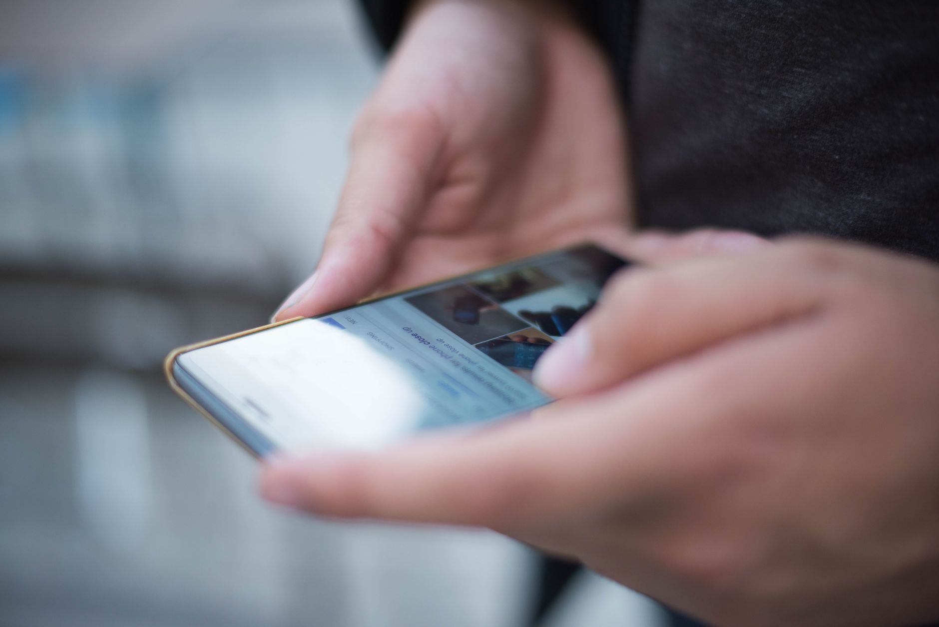 Bildschirmfoto der Einstellungen für Datenroaming auf einem Smartphone.